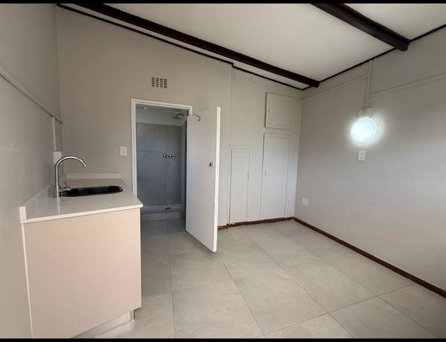 1 BEDROOM PROPERTY TO RENT IN CHRISMAR